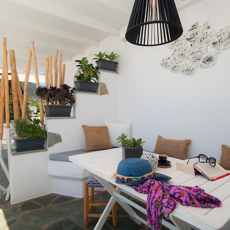 Miles Away Luxury Apartments Platis Gialos  Ngoại thất bức ảnh