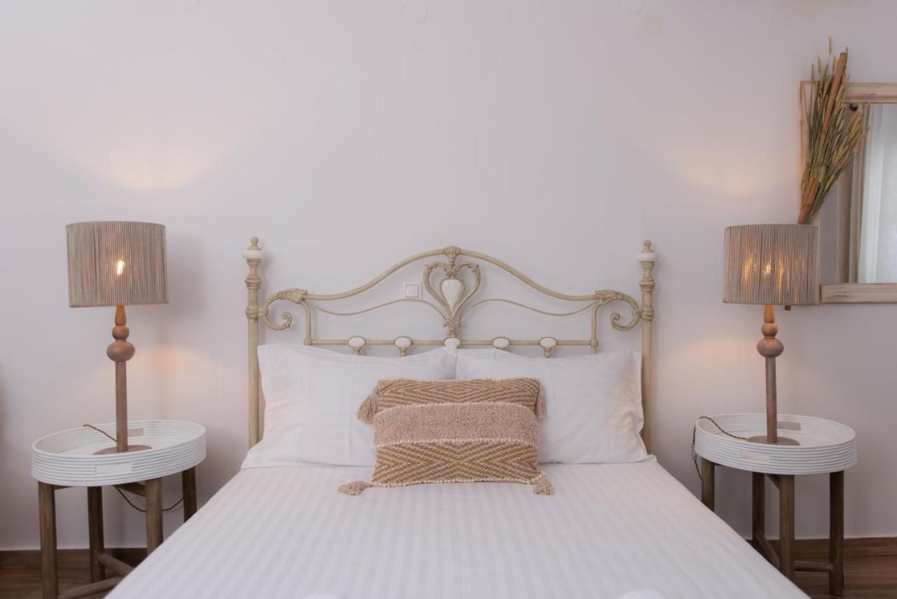 Miles Away Luxury Apartments Platis Gialos  Ngoại thất bức ảnh