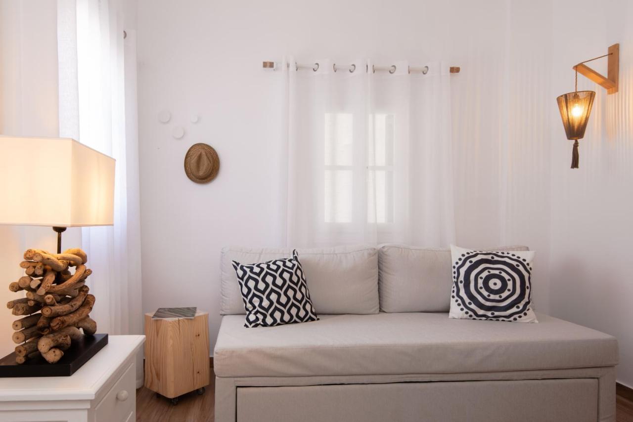 Miles Away Luxury Apartments Platis Gialos  Ngoại thất bức ảnh
