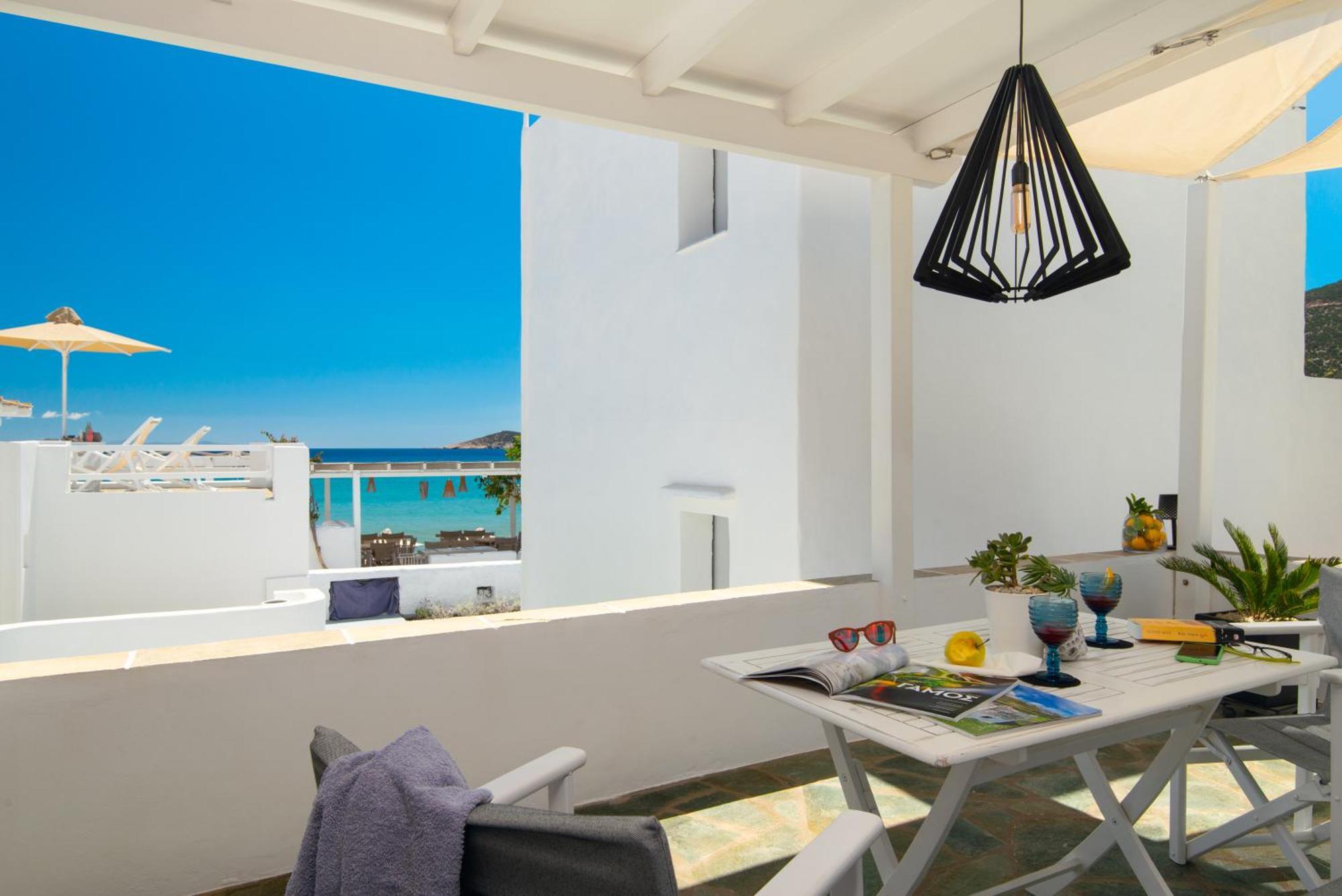 Miles Away Luxury Apartments Platis Gialos  Ngoại thất bức ảnh