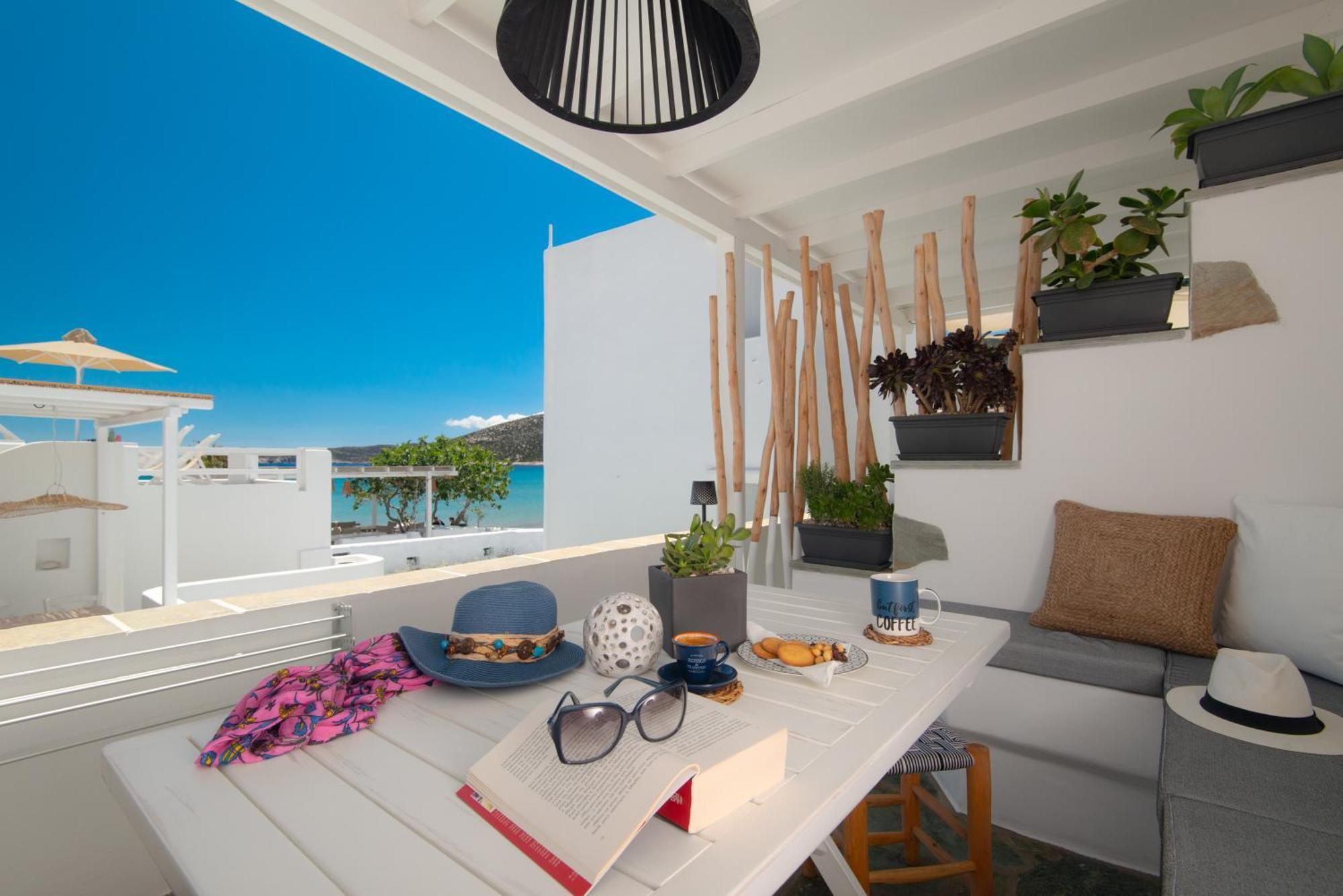 Miles Away Luxury Apartments Platis Gialos  Ngoại thất bức ảnh